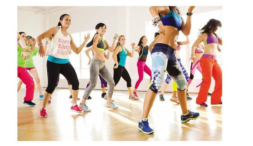 Степ-аэробика — на грани танца и спорта: как правильно заниматься для похудения?