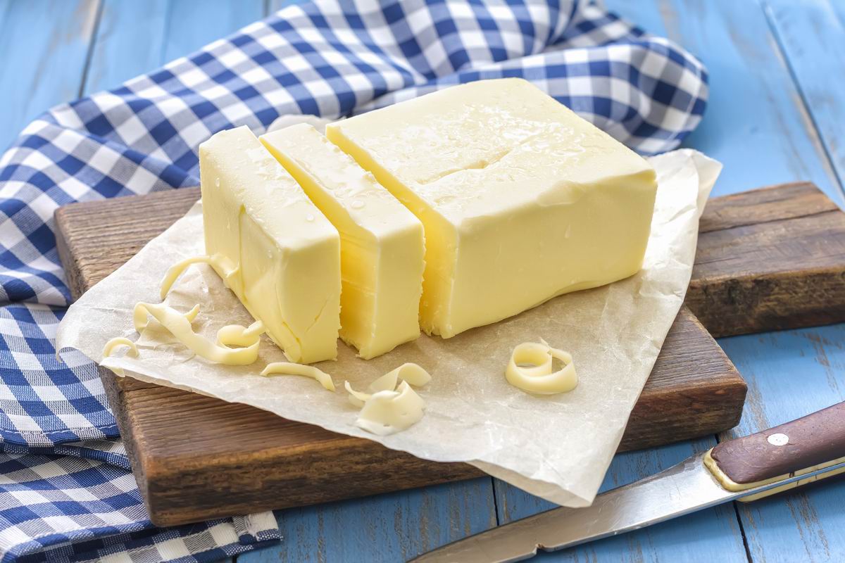 Масло сливочное: калорийность, состав, бжу, полезные свойства
