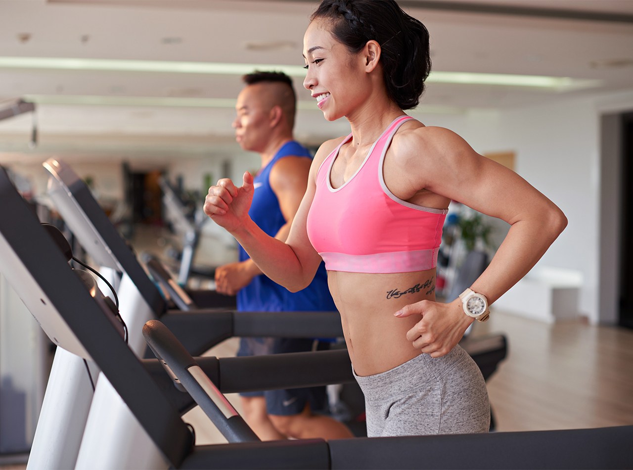 Тренировки при ожирении: как правильно тренироваться при ожирении, правила тренинга, рекомендации и противопоказания, программы тренировок для мужчин и женщин