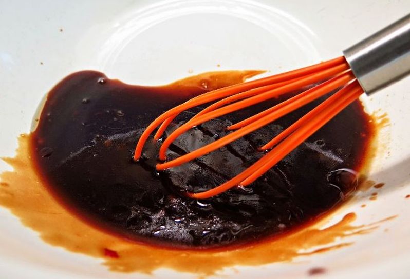 Соевый соус: польза и вред, калорийность, что он из себя представляет. о ней знают китайцы: истинная польза соевого соуса!