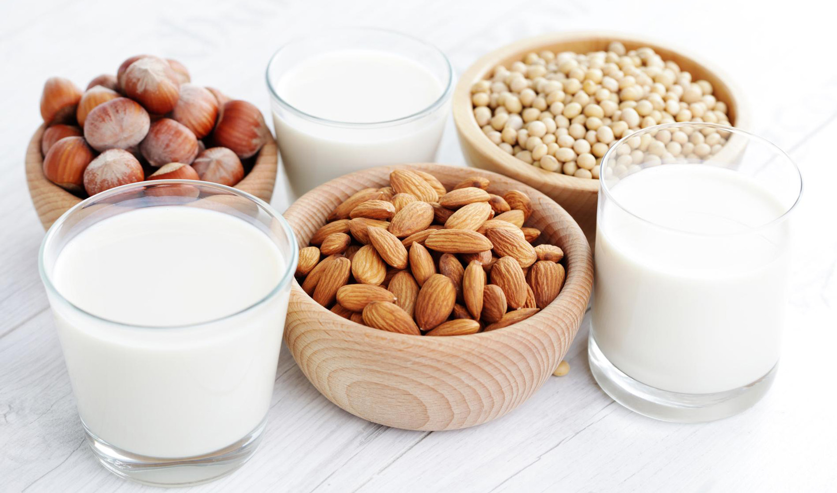 Ореховое молоко: польза и калорийность напитка | food and health