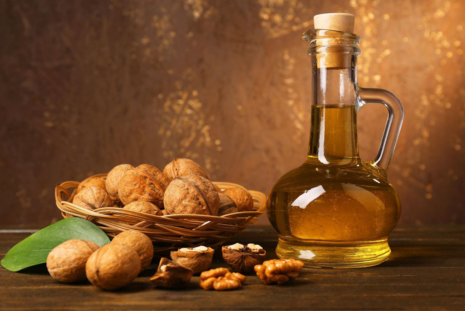 Грецкие орехи: польза и вред. таблица витаминов и минералов, аминокислотный состав - сила здоровья