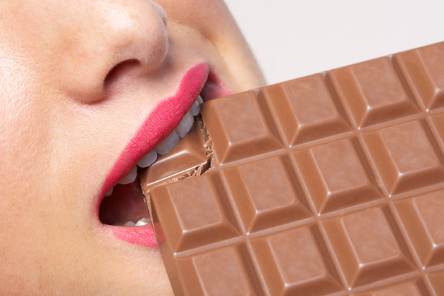 🍫 шоколад — польза и вред. белый и черный шоколад — калорийность и состав