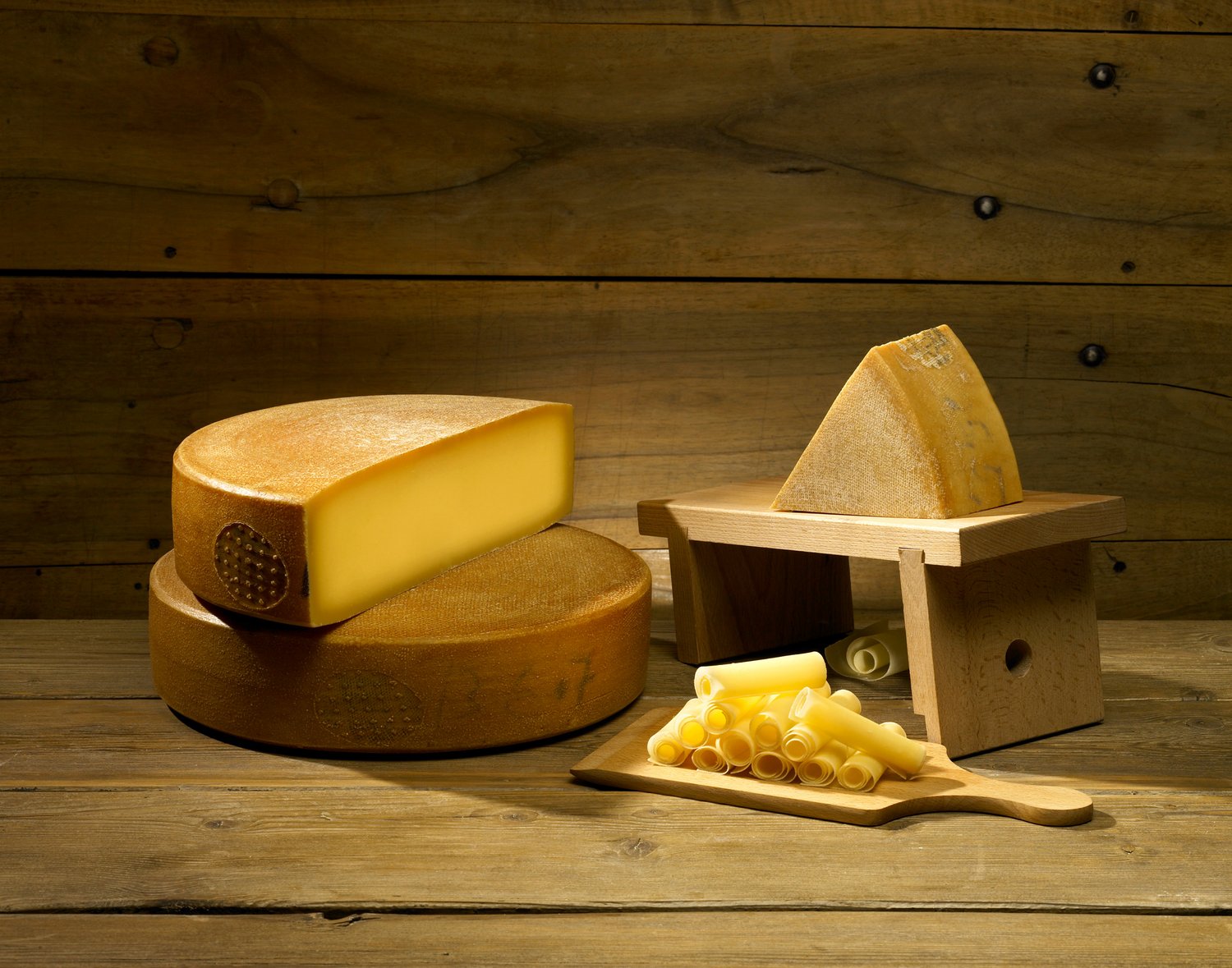 Сыр твердый: виды, состав, полезные свойства, вред и противопоказания. рецепты блюд с твёрдым сыром