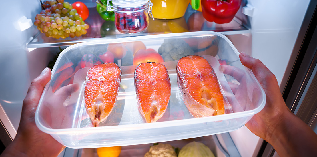 Сохранение копченой рыбы в холодильнике