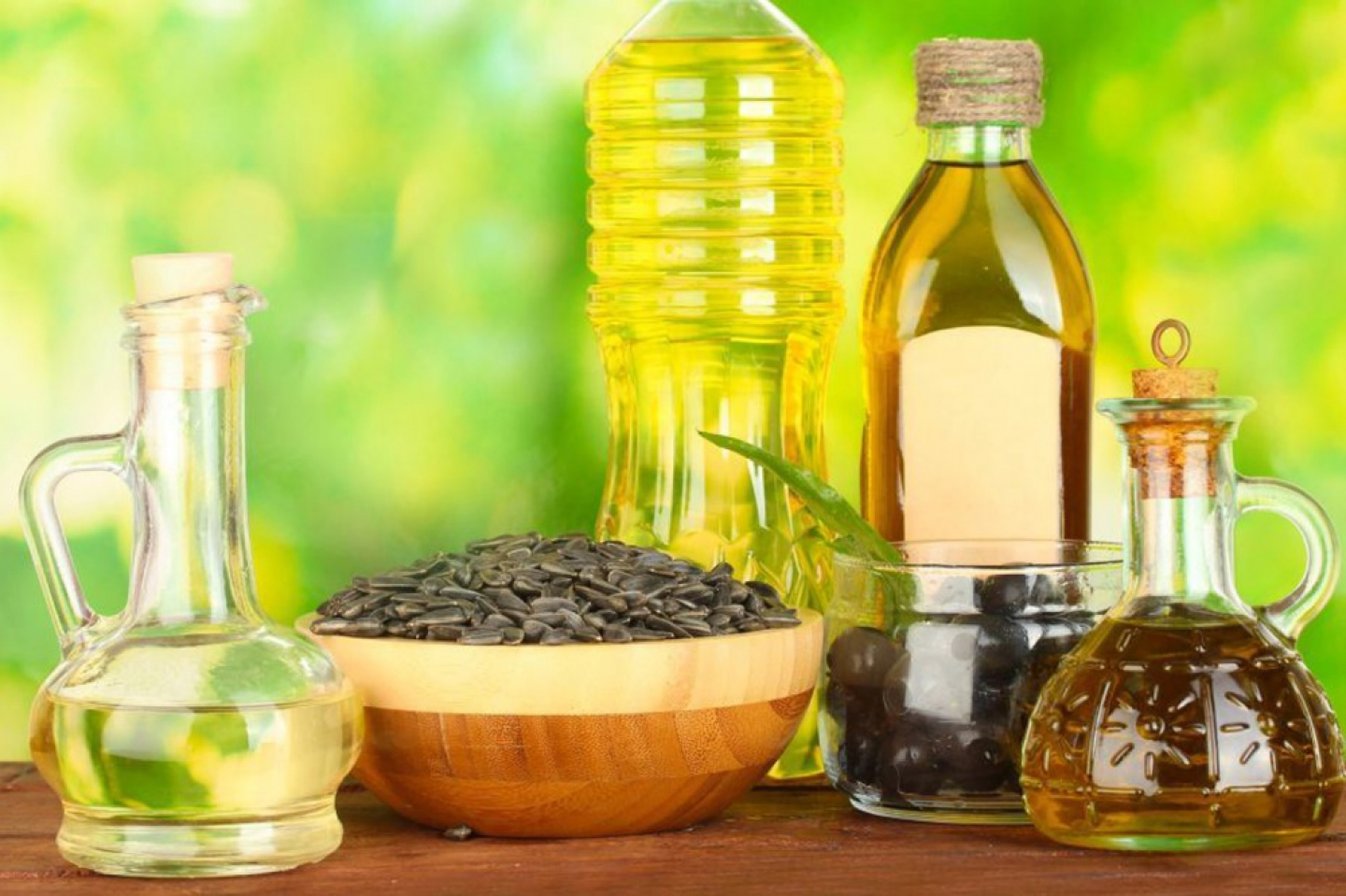 Какое масло полезнее оливковое или льняное, или подсолнечное, в чем между ними разница?