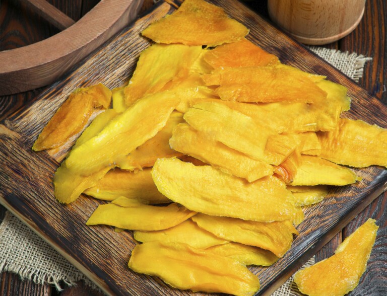 Манго – великий фрукт азии: польза и вред, как едят
