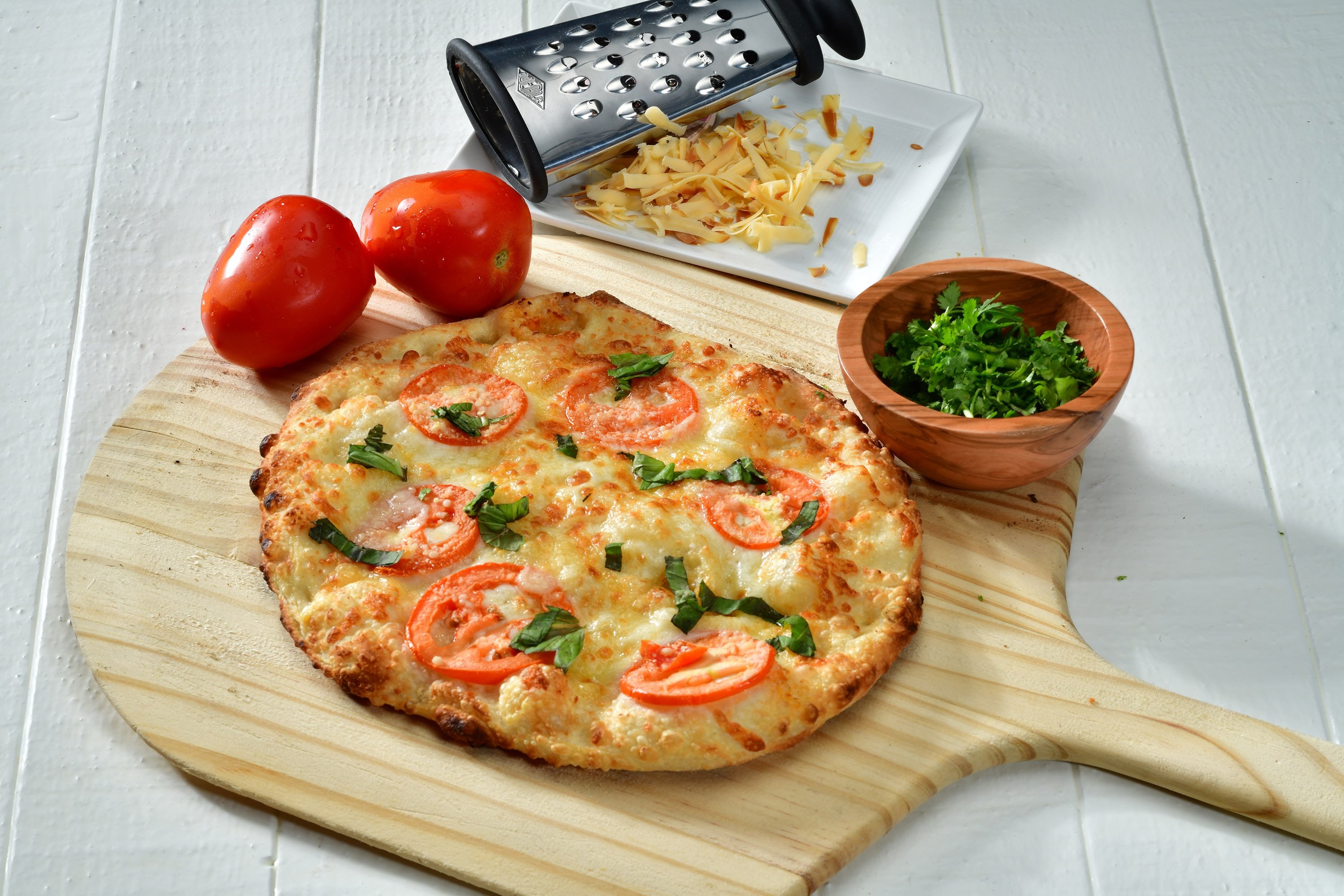 Диетическая пицца для похудения - как приготовить тесто и полезную начинку по рецептам с фото