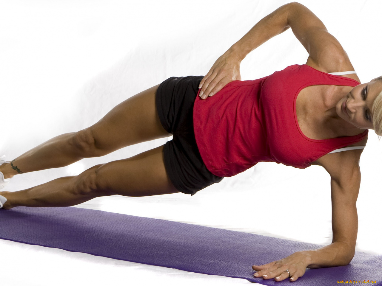 Упражнения для укрепления мышц спины в домашних условиях, гимнастика для здоровой поясницы