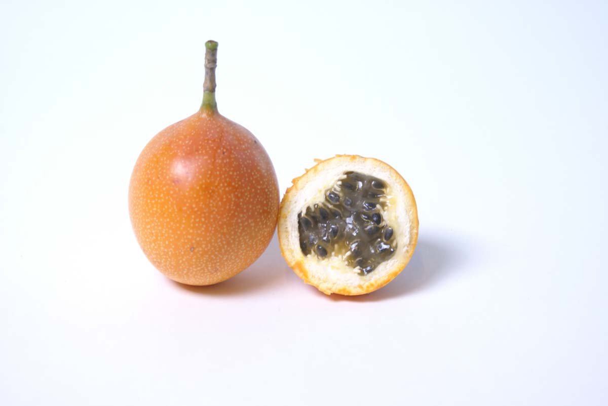 Гранадилла фрукт, как его есть, описание, полезные свойства