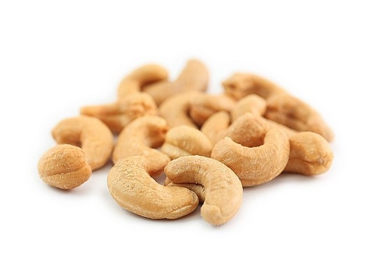 Орехи кешью: калорийность. польза и вред, применение