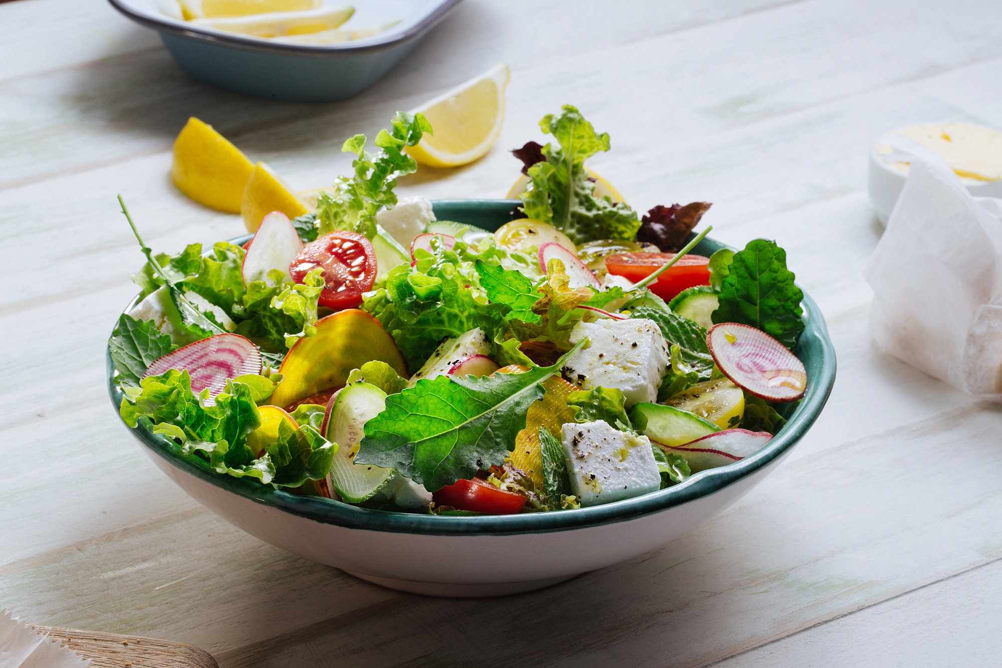 Диетический салат «цезарь»: 3 рецепта, особенности приготовления