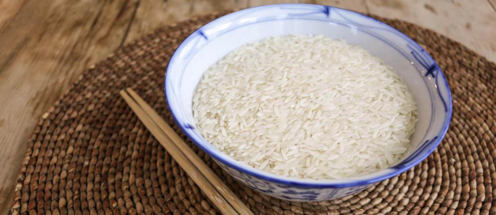 Бурый рис: калорийность, полезные свойства и вред