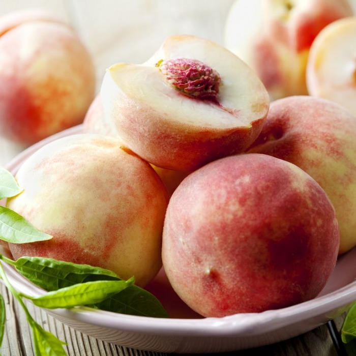 Особенности полезных и вредных для здоровья свойств персика