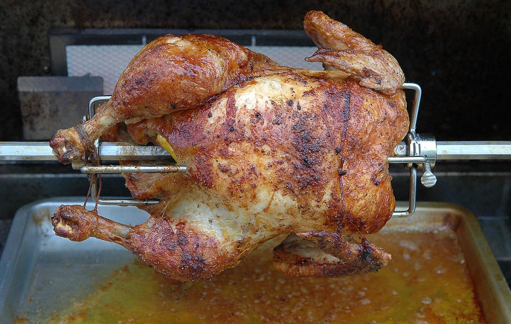 Курица жареная — калорийность (сколько калорий в 100 граммах)