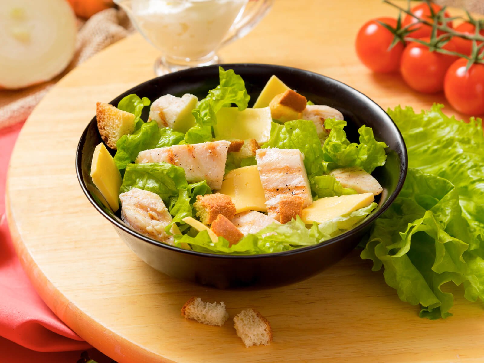 Салат цезарь — правильные рецепты и ингредиенты. как готовить соус (заправку) к салату «цезарь».