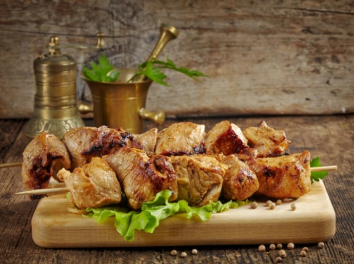 Маринад для шашлыка из свинины: 16 рецептов, чтобы мясо было мягким и сочным - советдня