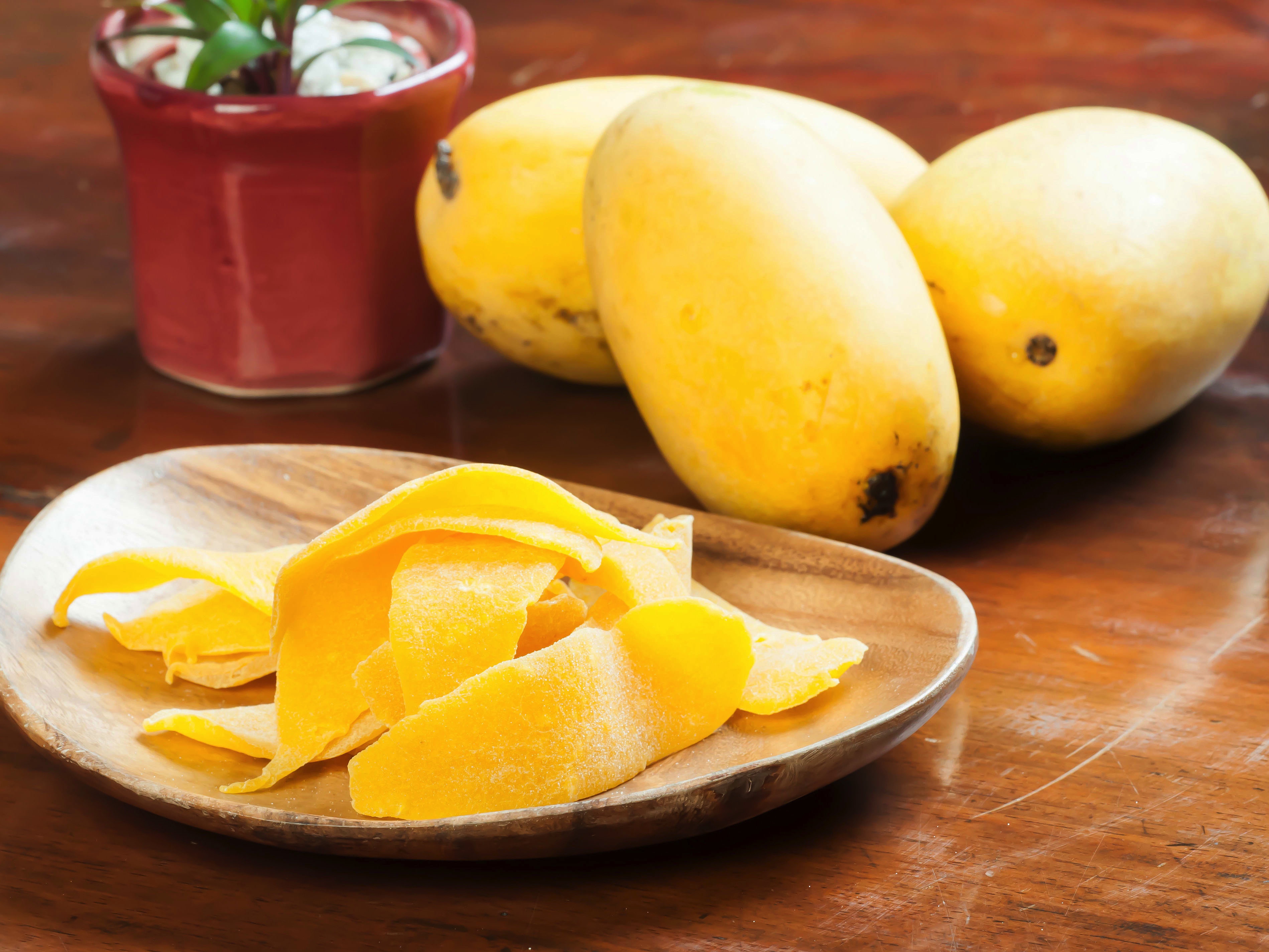 Чем полезен сушеный манго? вредные и полезные свойства сушеного манго.