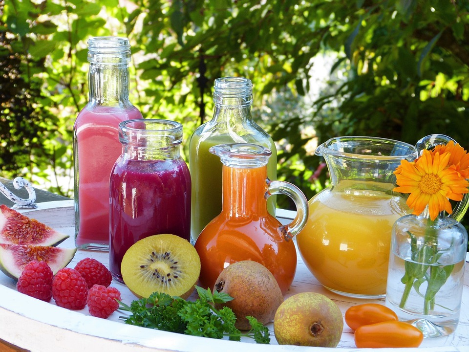 Очищающие фруктовые и овощные соки для похудения
