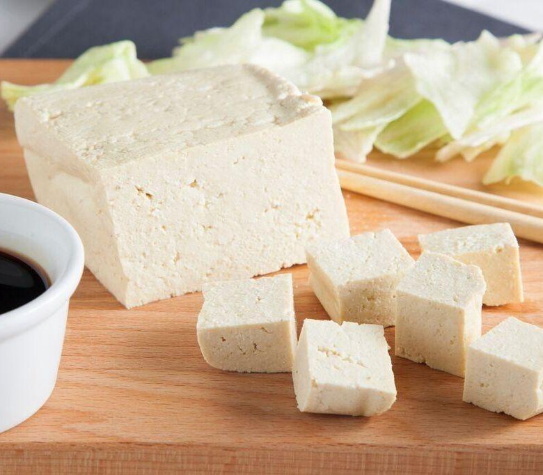 Колбасный сыр: польза и вред продукта для организма