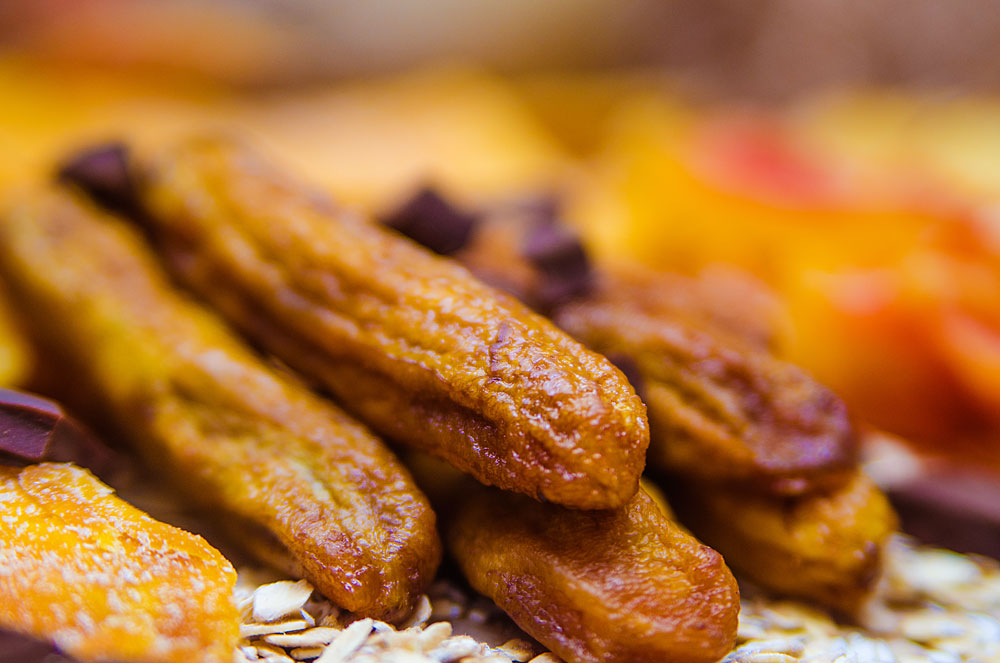 Сушеные бананы: польза и вред, калорийность, готовка в духовке и электросушилке