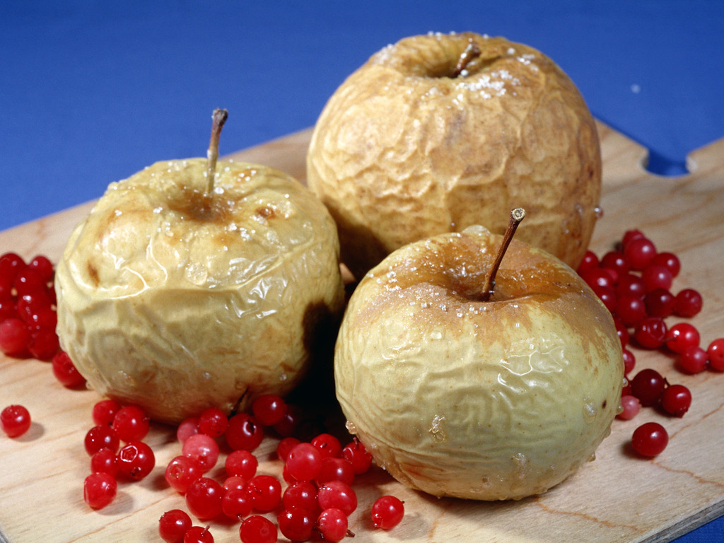 Печеные яблоки: состав, польза, вред, рецепты приготовления