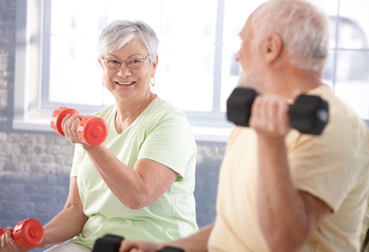 Комплекс упражнений для похудения в тренажерном зале для женщин 50 лет. возрастные нюансы